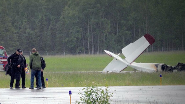 Crash in Alaska kills 10