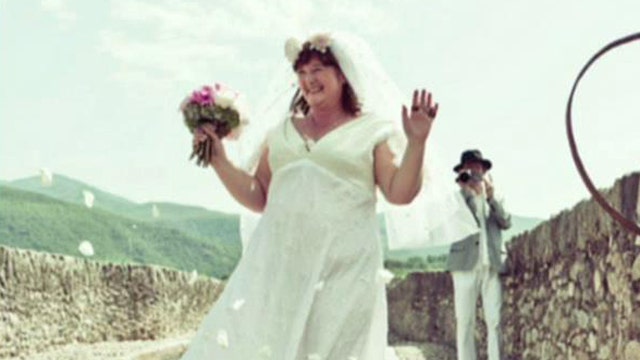 Australian woman marries 600-year-old French bridge