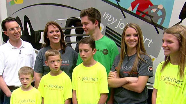 Family travels cross country doing chores for strangers