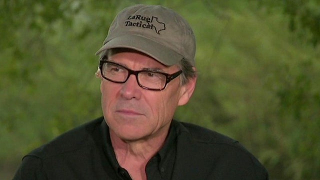 Perry says Obama needs to send message about border security