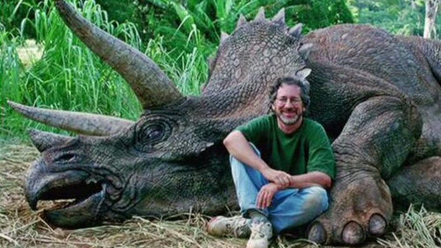 Internet believes Steven Spielberg slayed a dinosaur