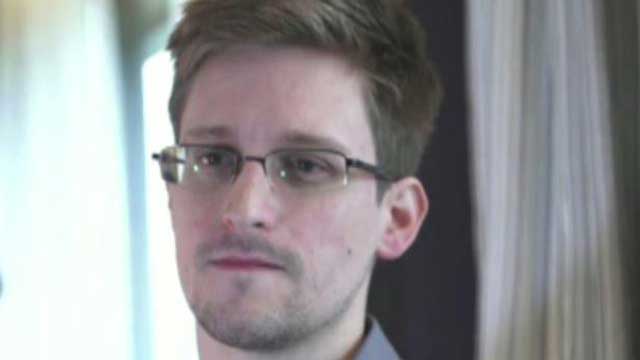 Snowden files for temporary asylum in Russia