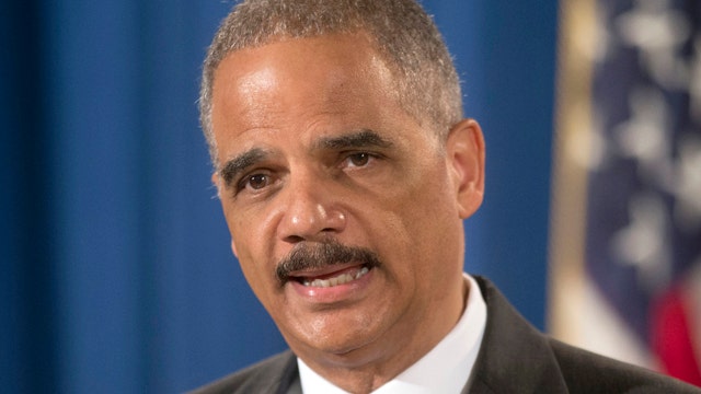 Mainstream media giving Holder a pass on IRS investigation?