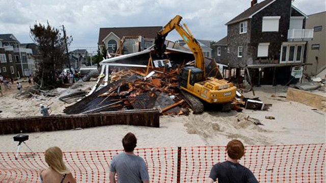 Superstorm Sandy victims still waiting for aid
