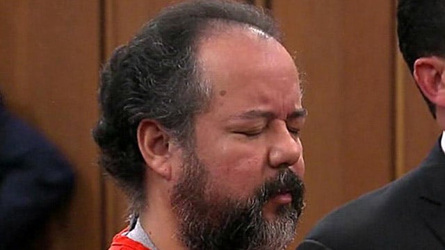 Accused kidnapper Ariel Castro hit with nearly 1,000 charges