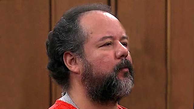 Accused Cleveland kidnapper pleads not guilty