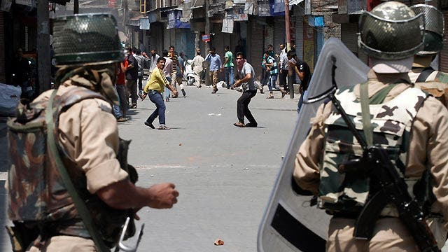 Security forces open fire on Kashmir protesters in India