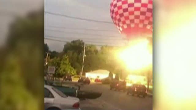 5 injured when hot air balloon crashes into power lines