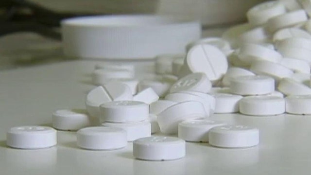 Study: acetaminophen no better than placebo for back pain