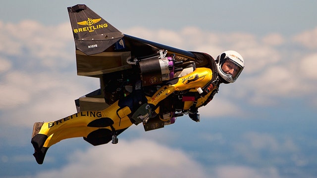 Jetman soars above US in first public flight