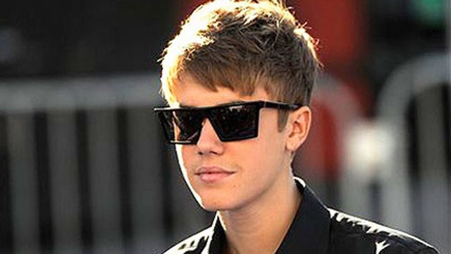 Hollywood Nation: Bieber tour bus busted