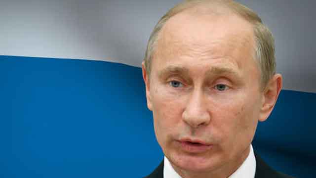 Russia grants temporary asylum to Snowden