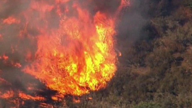 Southern California wildfire prompts mandatory evacuations