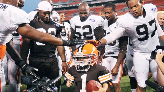 Browns help cancer patient score touchdown