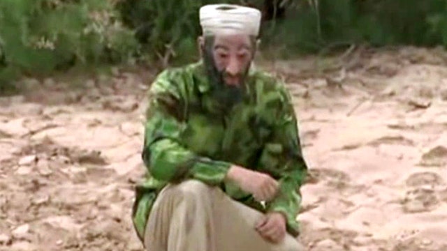 James O'Keefe crosses US-Mexico border dressed as Bin Laden