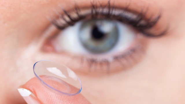 Is it safe to wear contacts in the pool?