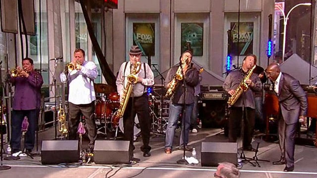 Tower of Power performs 'What Is Hip?'