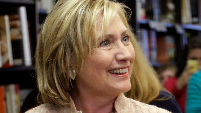 Report: Hillary Clinton requires luxury hotels, private jets