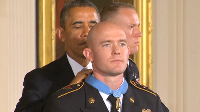 Obama presents Medal of Honor to Ty Michael Carter