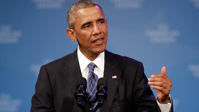 Obama leaves door open to expanding air strikes into Syria