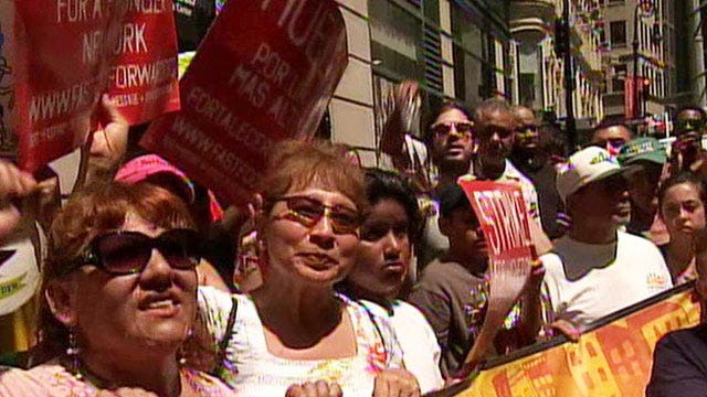 Fast food workers planning nationwide strike
