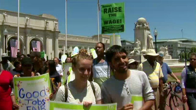 Unions use Labor Day to demand hike in federal minimum wage