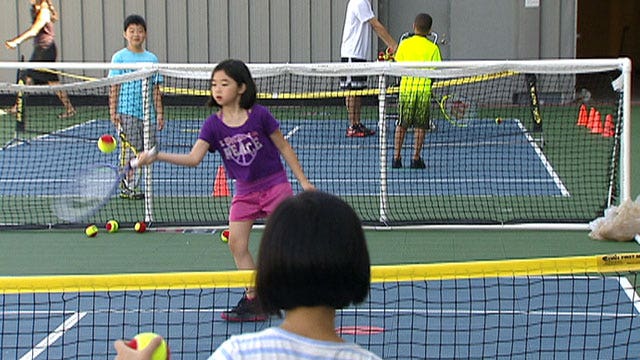 Tennis puts fresh spin on its game to attract new players