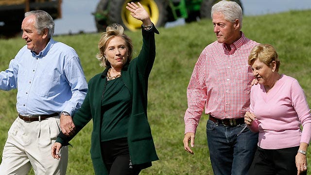 Hillary Clinton makes an appearance in Iowa