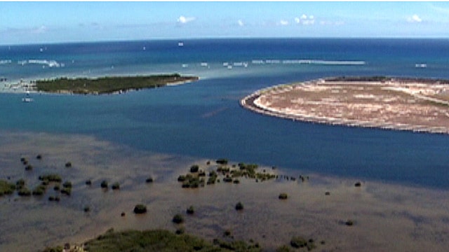 Aerial tour of molasses spill in Honolulu Harbor