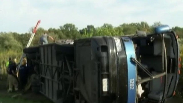 2 dead, 48 injured in Delaware bus crash 