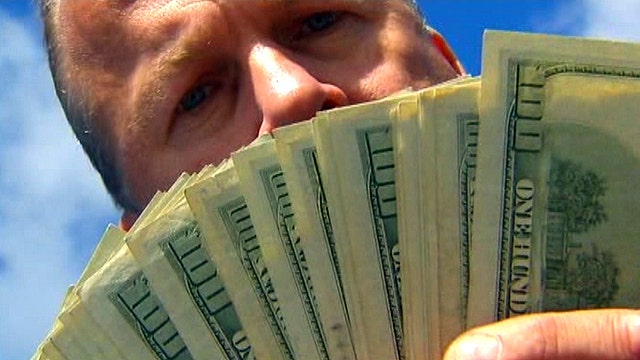 Driver finds thousands of dollars in middle of Md. highway