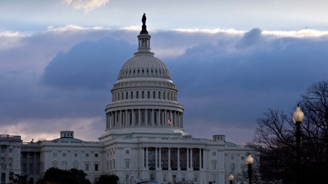 GOP schedules vote to give federal workers back pay