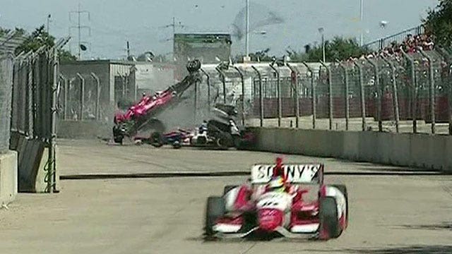 Three-time Indy winner crashes in Houston race