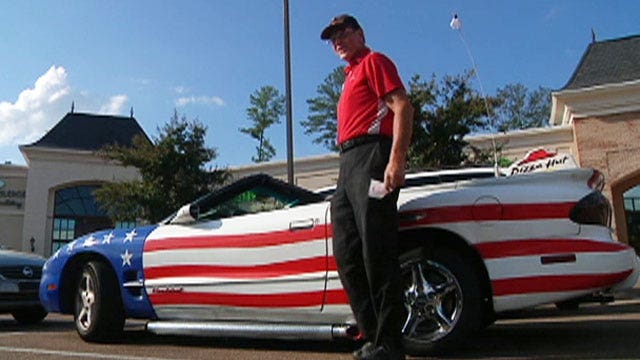 The most patriotic pizza delivery car?
