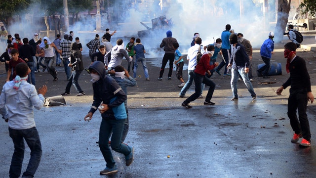 Battle for Kobani sparks deadly riots in neighboring Turkey