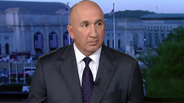 What does US need to do differently to defeat ISIS?