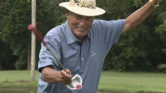Chi Chi Rodriguez still putting on a show