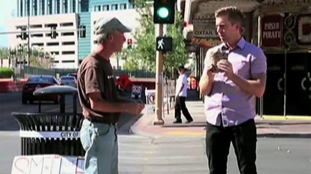 Las Vegas magician stuns homeless veteran