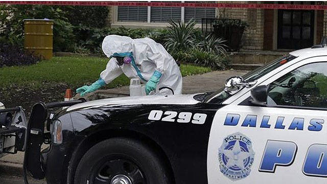 CDC scrambles to explain how nurse contracted Ebola