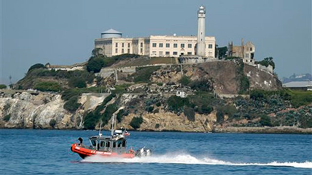 Tourists disappointed by Alcatraz shutdown 