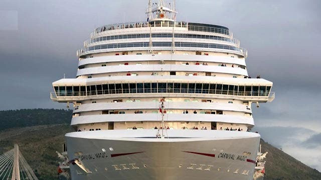 Dallas lab worker voluntarily quarantined on cruise ship