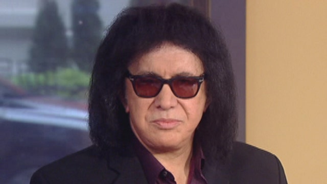 Gene Simmons offers advice to young single women