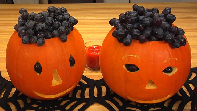 Ellie Krieger's Halloween Grape-o-Lantern