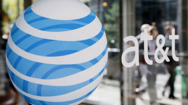 Gov't sues AT&T for slowing down customers' data speeds