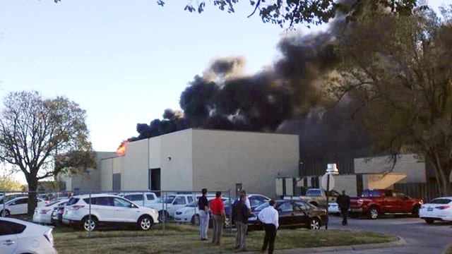 Small plane crashes at Wichita, Kansas airport