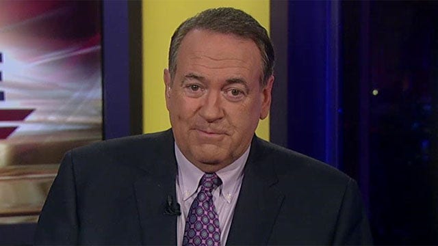 Huckabee: Why don’t we help people get to a maximum wage?