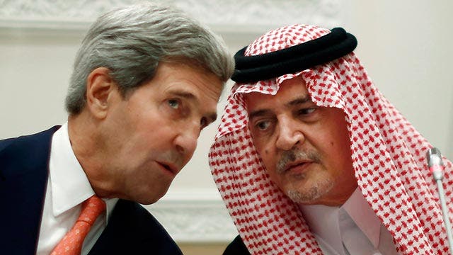 Kerry mending fences with Mideast allies