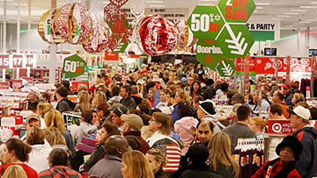 Americans ready to splurge for the holidays