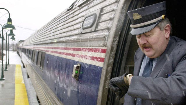 Amtrak losing millions to free food and booze