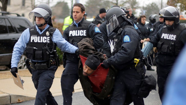 Police hope for Thanksgiving calm in Ferguson
